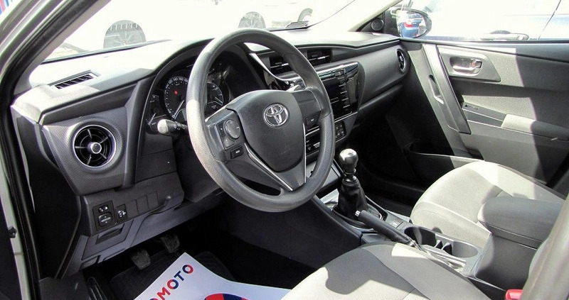 Toyota Auris cena 45699 przebieg: 232557, rok produkcji 2016 z Połczyn-Zdrój małe 191